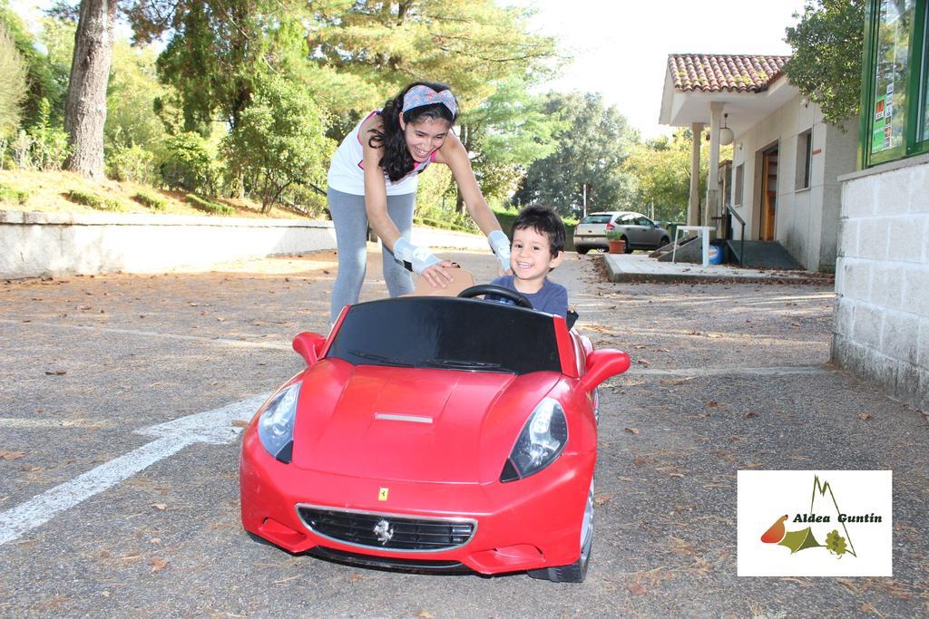 Aldea Guntin Camping Caniza La Caniza Exterior foto